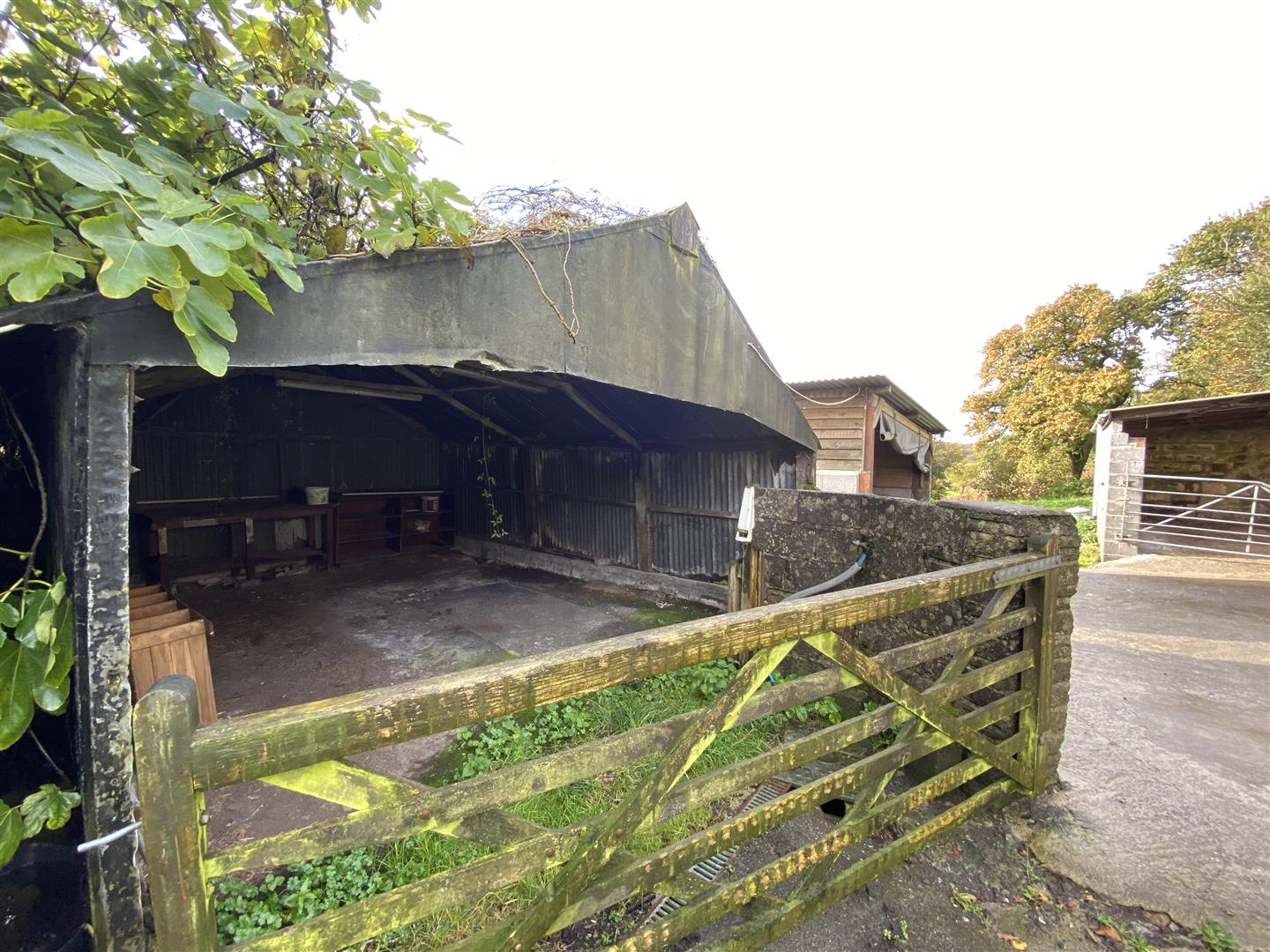 OPEN FRONT GARAGE